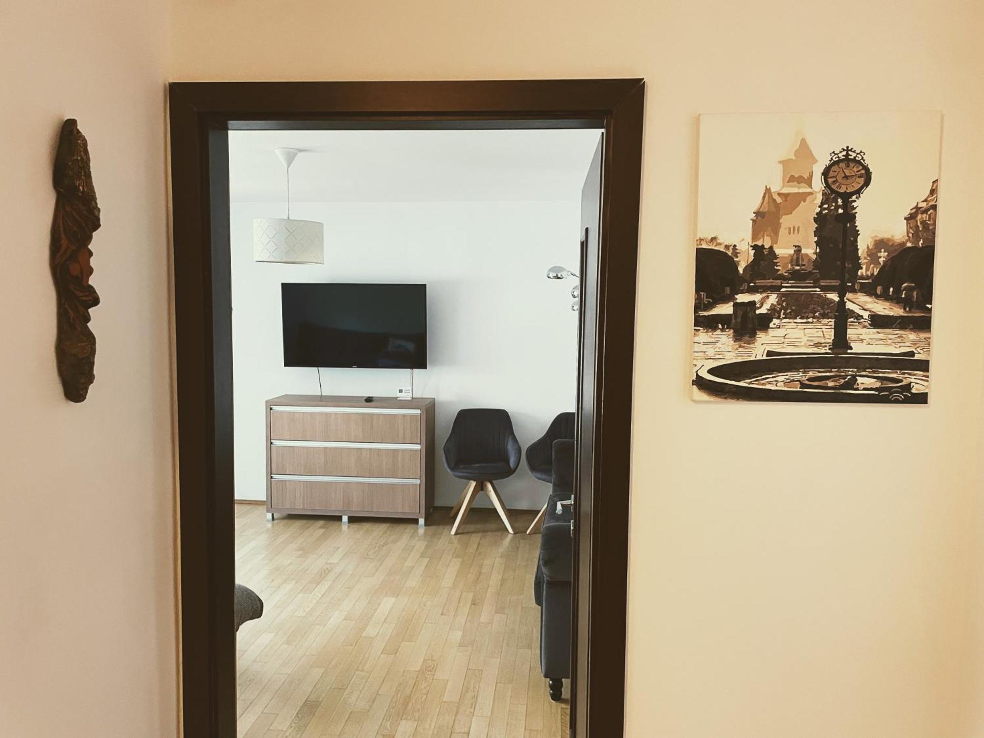 Modern Apartment With Self Check-In Timisoara Esterno foto